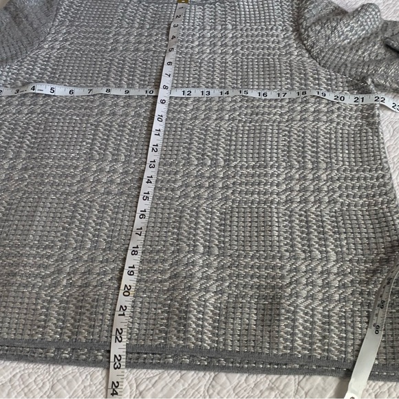 Chico’s pull over sweater zipper in back - Picture 5 of 9